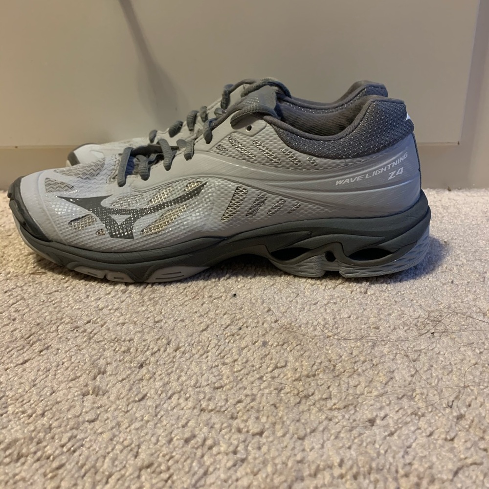 Mizuno Volleyball Shoes